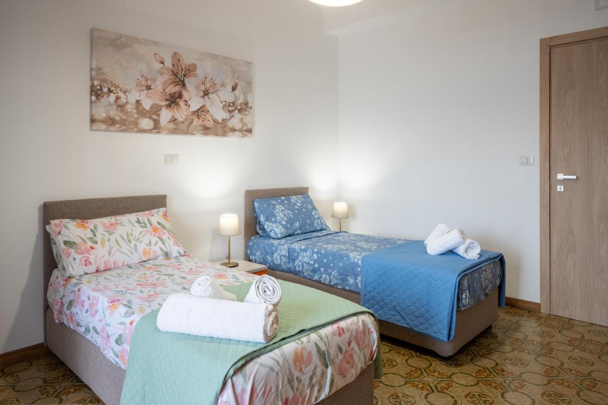 B&B Benvenuti Al Centro Казерта Экстерьер фото